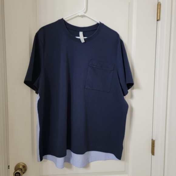 Athleta Size XL Navy Blue & Light Blue Gallery Tee Shirt, Gently Used Condition - Picture 5 of 15